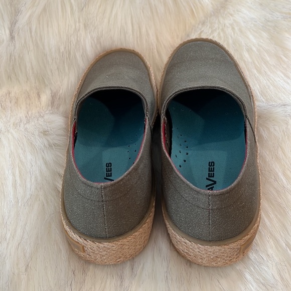 SeaVees Oceanside Espadrille High NIB Size 10 - Picture 4 of 5